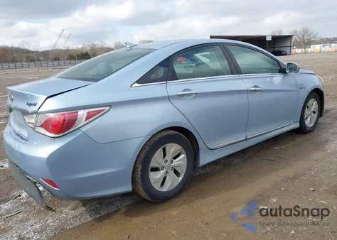 2013 Hyundai Sonata Hybrid z USA, uszkodzony, nr VIN KMHEC4A49DA076558